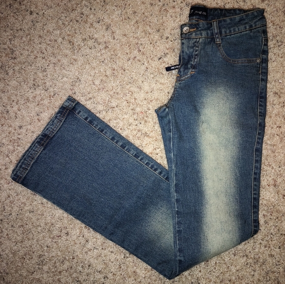 Vintage REVOLT Jeans Co. Women's Flare Blue FLARE Denim Sz 3/4 - Picture 2 of 7